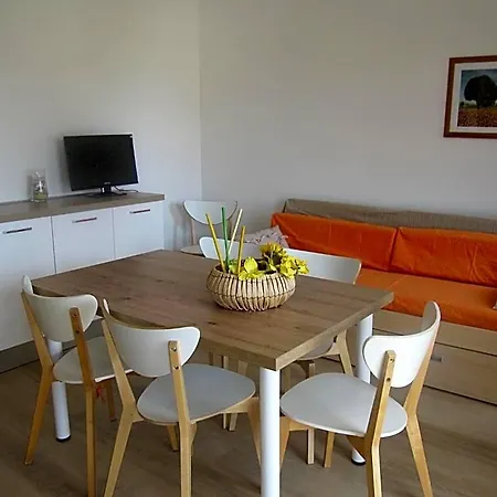 Modern Flat At Pineta With Terrace Apartment *